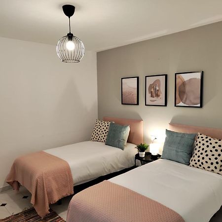 Wintowinrentals Your Home Steps From The Center Malaga Luaran gambar