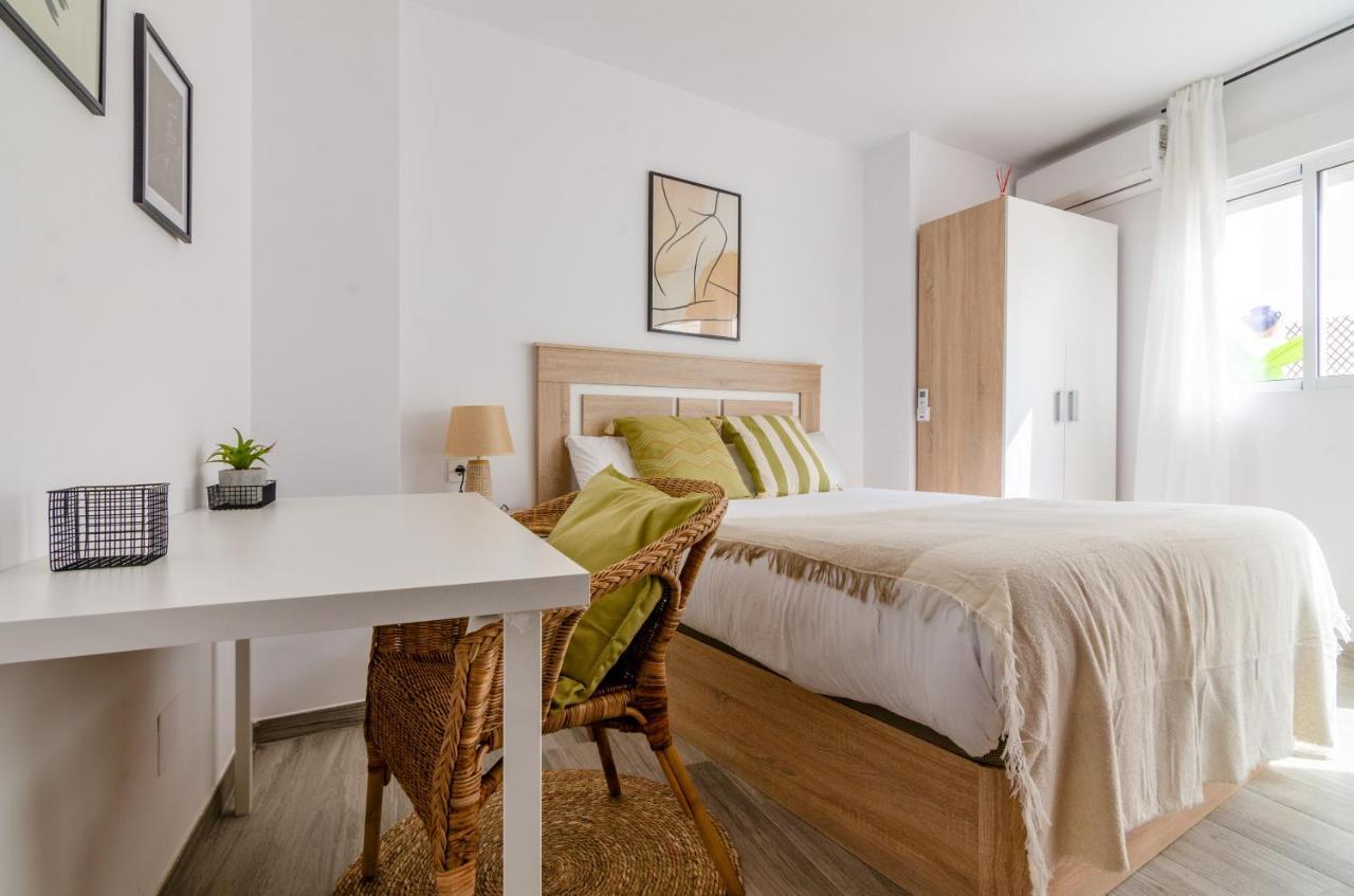 Wintowinrentals Your Home Steps From The Center Malaga Luaran gambar